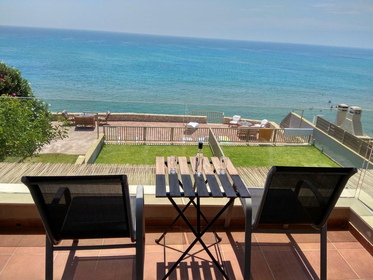 Dip In The Blue - 1 Villa Agios Georgios  Dış mekan fotoğraf